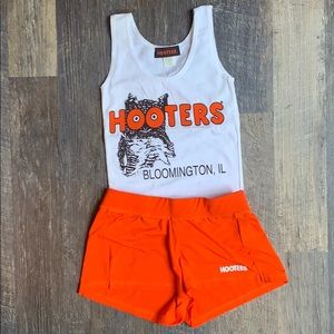 Hooters girl uniform Halloween costume
